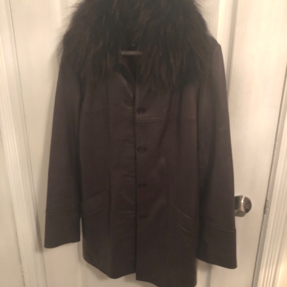 Genuine Leather Purple Coat with Removable Fur Collar - Picture 2 of 7